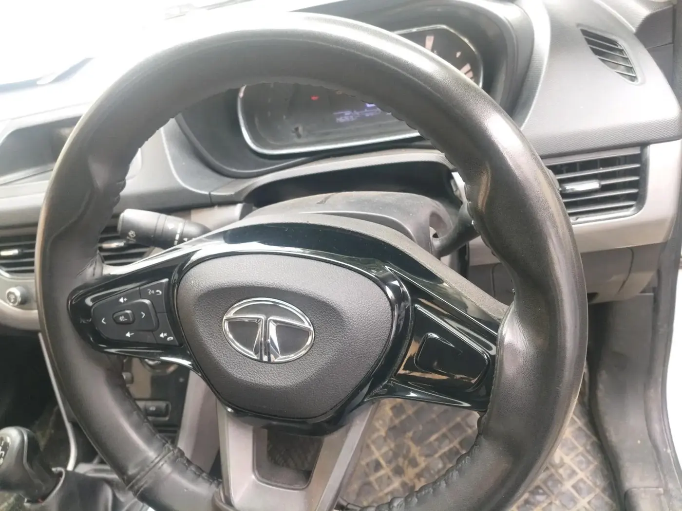 2021 Tata NEXON XM PLUS SUNROOF DIESEL, Diesel, Manual, 1,46,269 km, interior