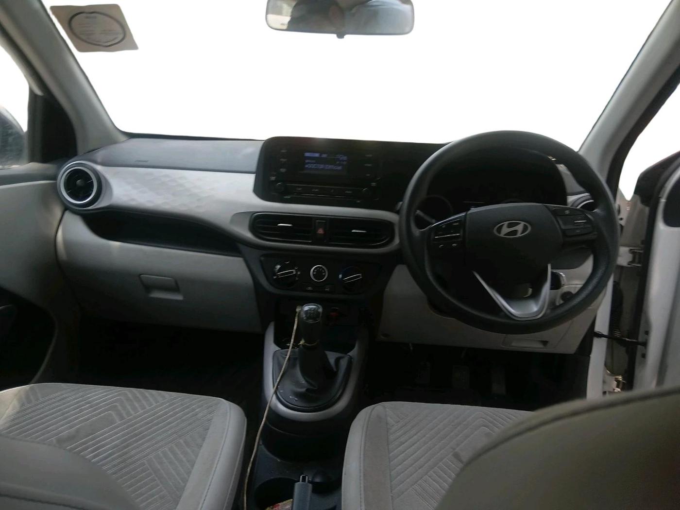 2024 Hyundai GRAND I10 NIOS MAGNA 1.2 KAPPA VTVT, CNG, Manual, 29,823 km, interior
