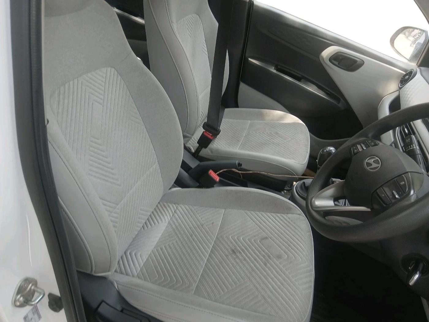 2024 Hyundai GRAND I10 NIOS MAGNA 1.2 KAPPA VTVT, CNG, Manual, 29,823 km, interior