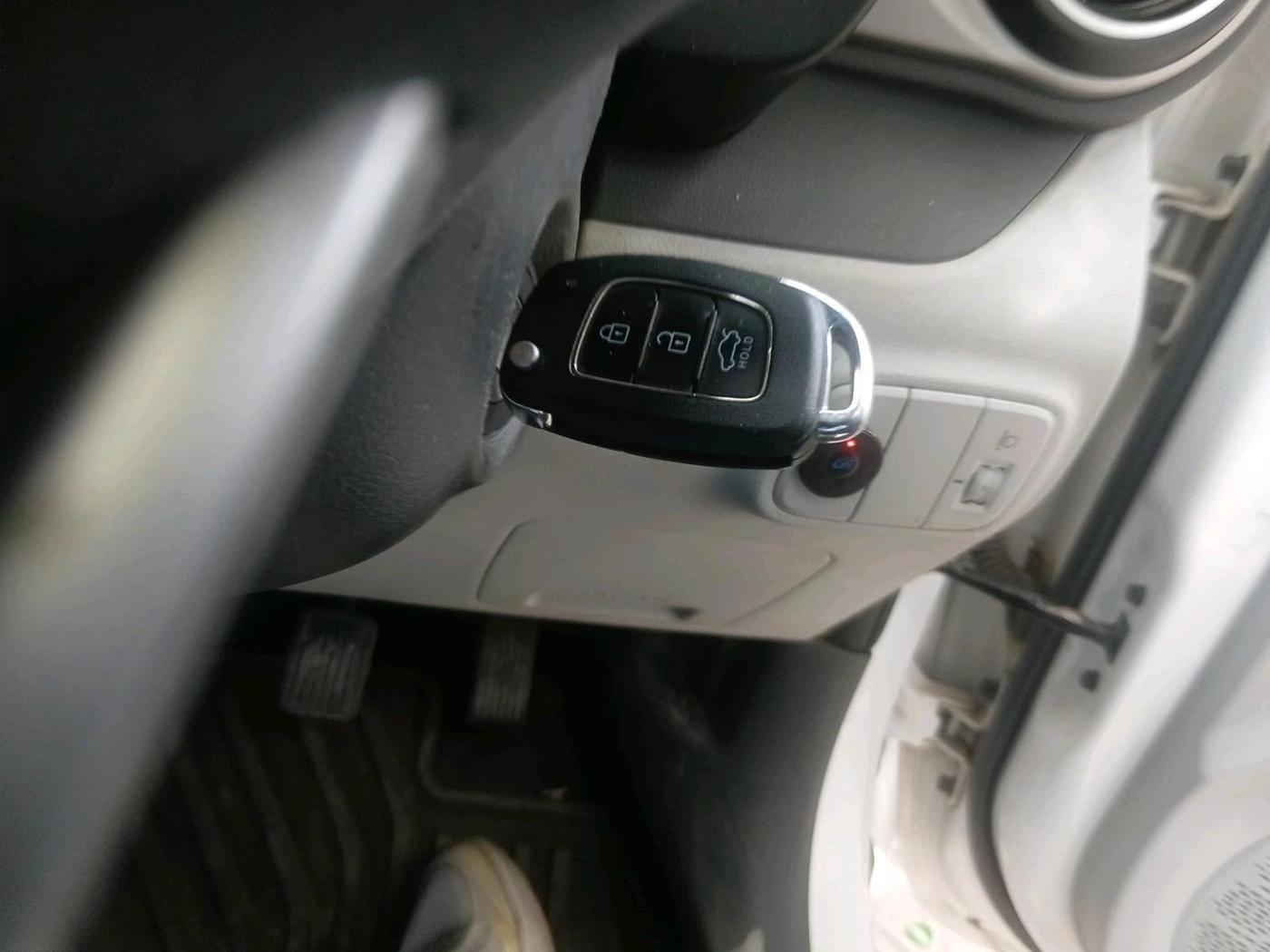 2024 Hyundai GRAND I10 NIOS MAGNA 1.2 KAPPA VTVT, CNG, Manual, 29,823 km, interior