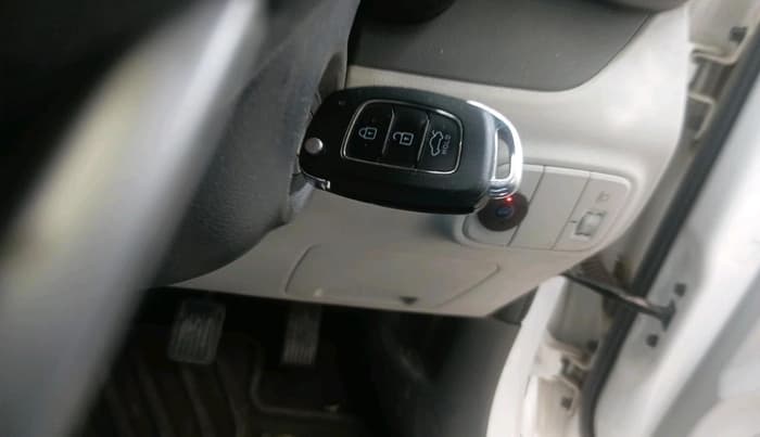 2024 Hyundai GRAND I10 NIOS MAGNA 1.2 KAPPA VTVT, CNG, Manual, 29,823 km, interior