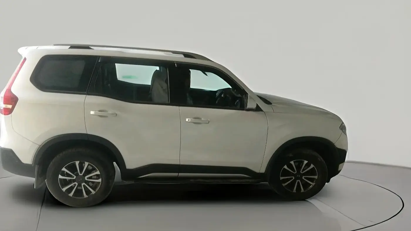 2023 Mahindra SCORPIO-N Z6 DIESEL MT 2WD 7 STR, Diesel, Manual, 15,547 km, exterior