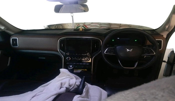 2023 Mahindra SCORPIO-N Z6 DIESEL MT 2WD 7 STR, Diesel, Manual, 15,547 km, interior