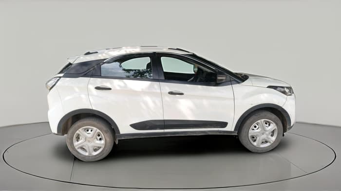 2022 Tata NEXON XE PETROL, Petrol, Manual, 16,497 km, exterior