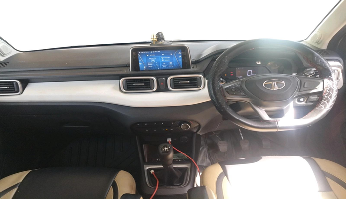2023 Tata PUNCH ACCOMPLISHED DAZZLE SUNROOF CNG MT, CNG, Manual, 27,921 km, interior