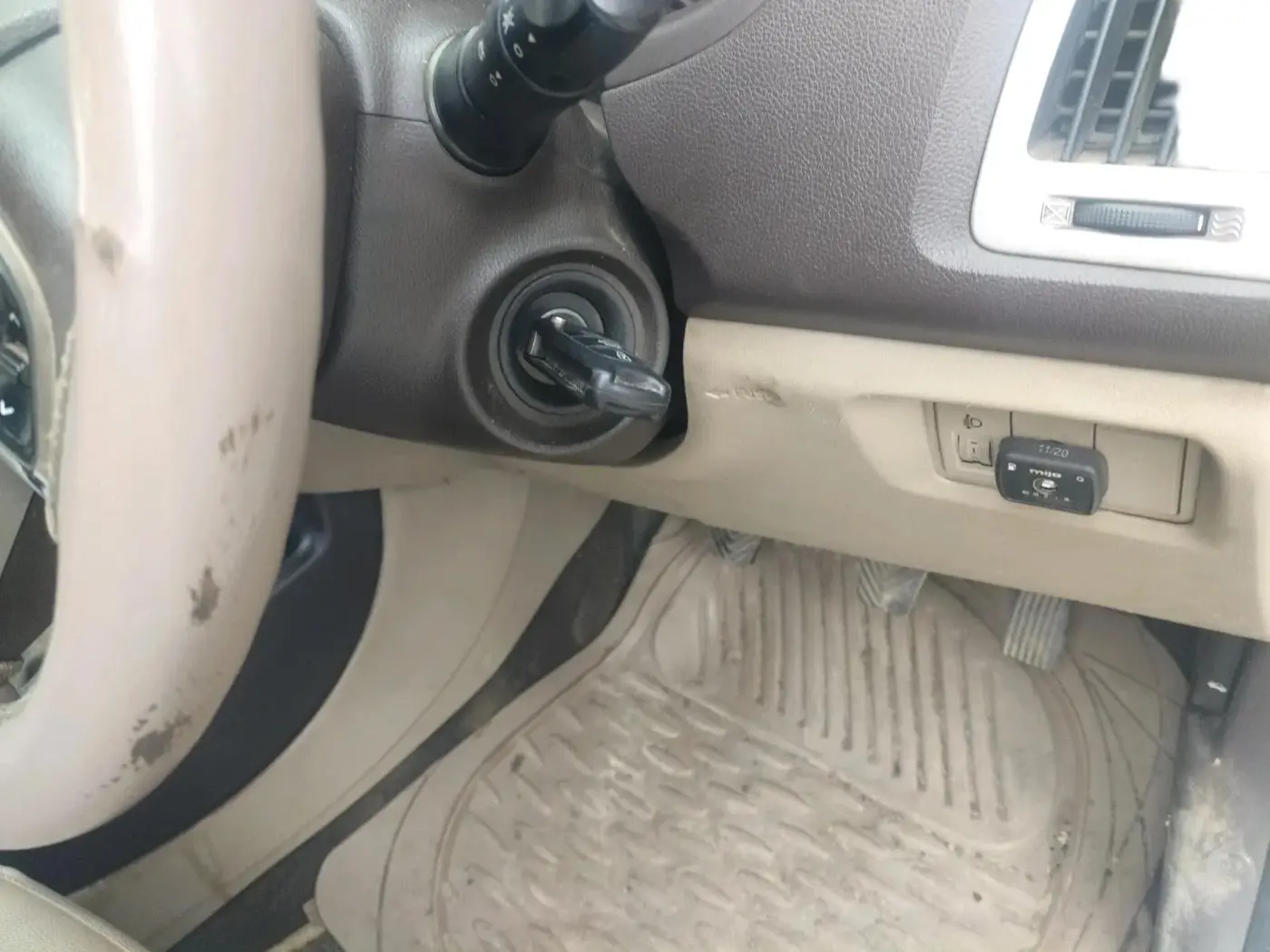 2011 Hyundai i20 SPORTZ (O) 1.2, CNG, Manual, 1,17,704 km, interior