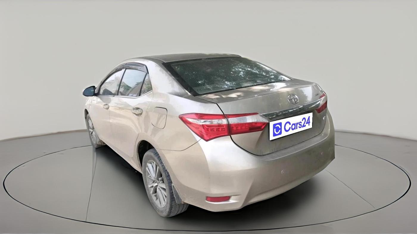2015 Toyota Corolla Altis G PETROL, CNG, Manual, 96,167 km, exterior