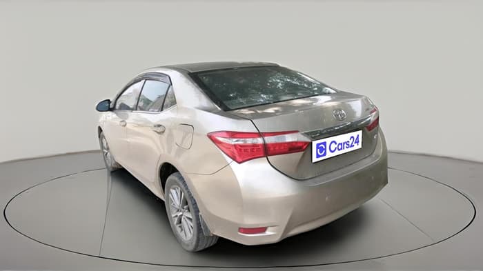 2015 Toyota Corolla Altis G PETROL, CNG, Manual, 96,167 km, exterior