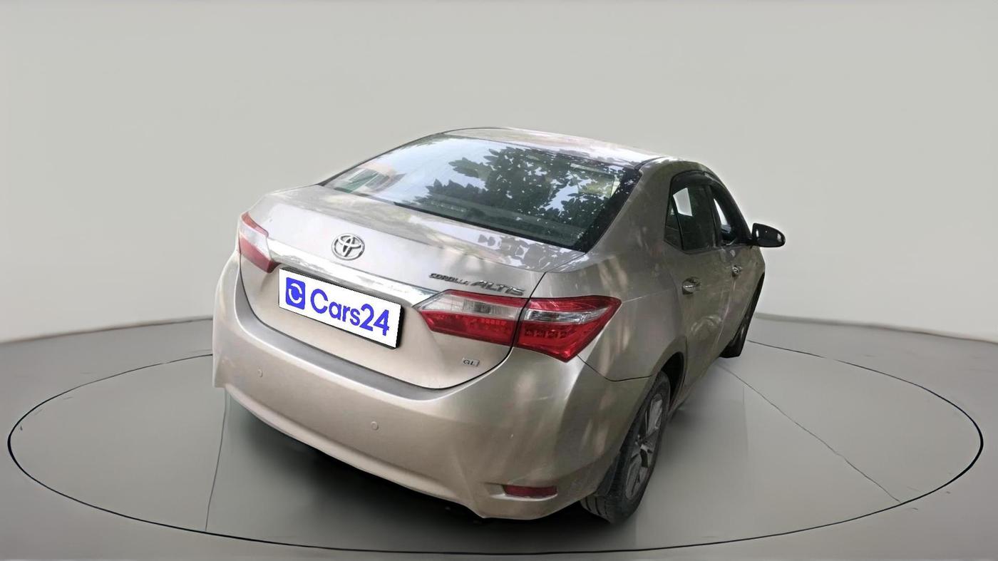 2015 Toyota Corolla Altis G PETROL, CNG, Manual, 96,167 km, exterior
