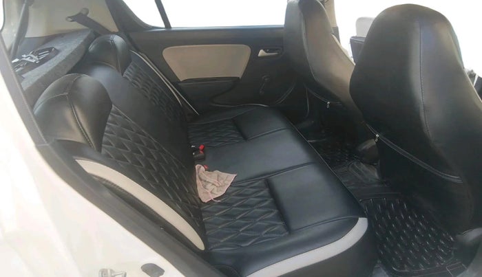 2022 Maruti Alto LXI O, Petrol, Manual, 29,604 km, interior