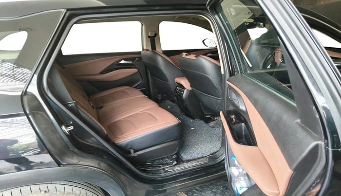 2023 MG HECTOR PLUS SHARP PRO 2.0 TURBO DIESEL 7 STR, Diesel, Manual, 94,534 km, interior