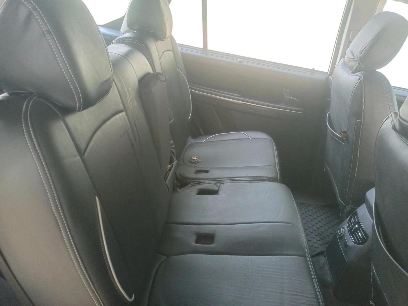 2018 Tata Hexa XM PLUS 4X2 7 STR, Diesel, Manual, 78,698 km, interior