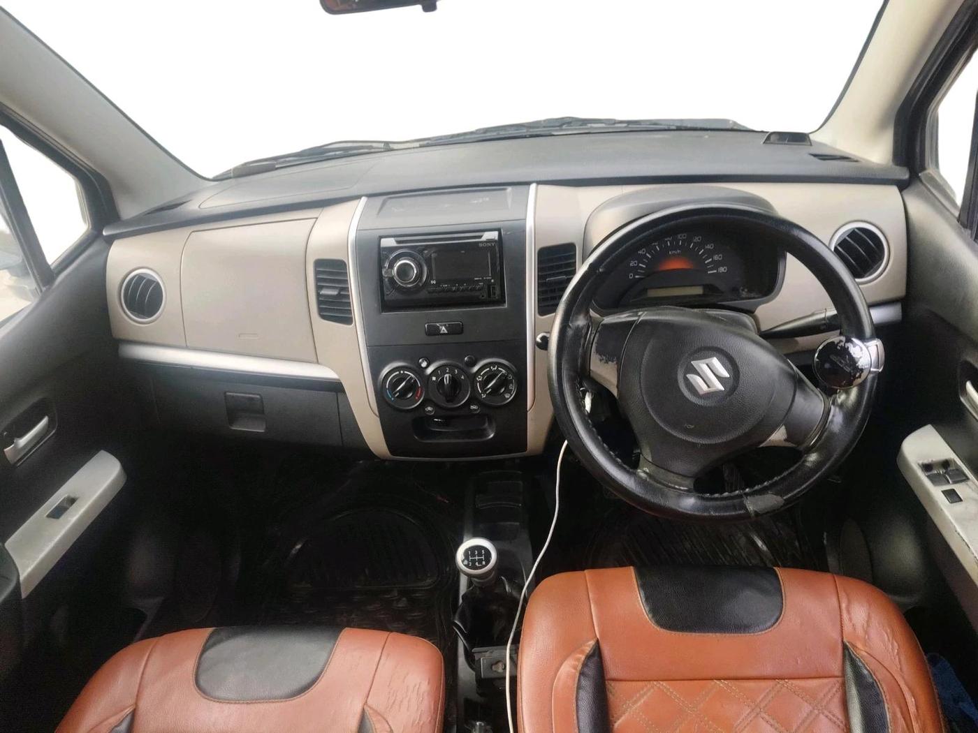 2016 Maruti Wagon R 1.0 LXI CNG, CNG, Manual, 1,38,286 km, interior