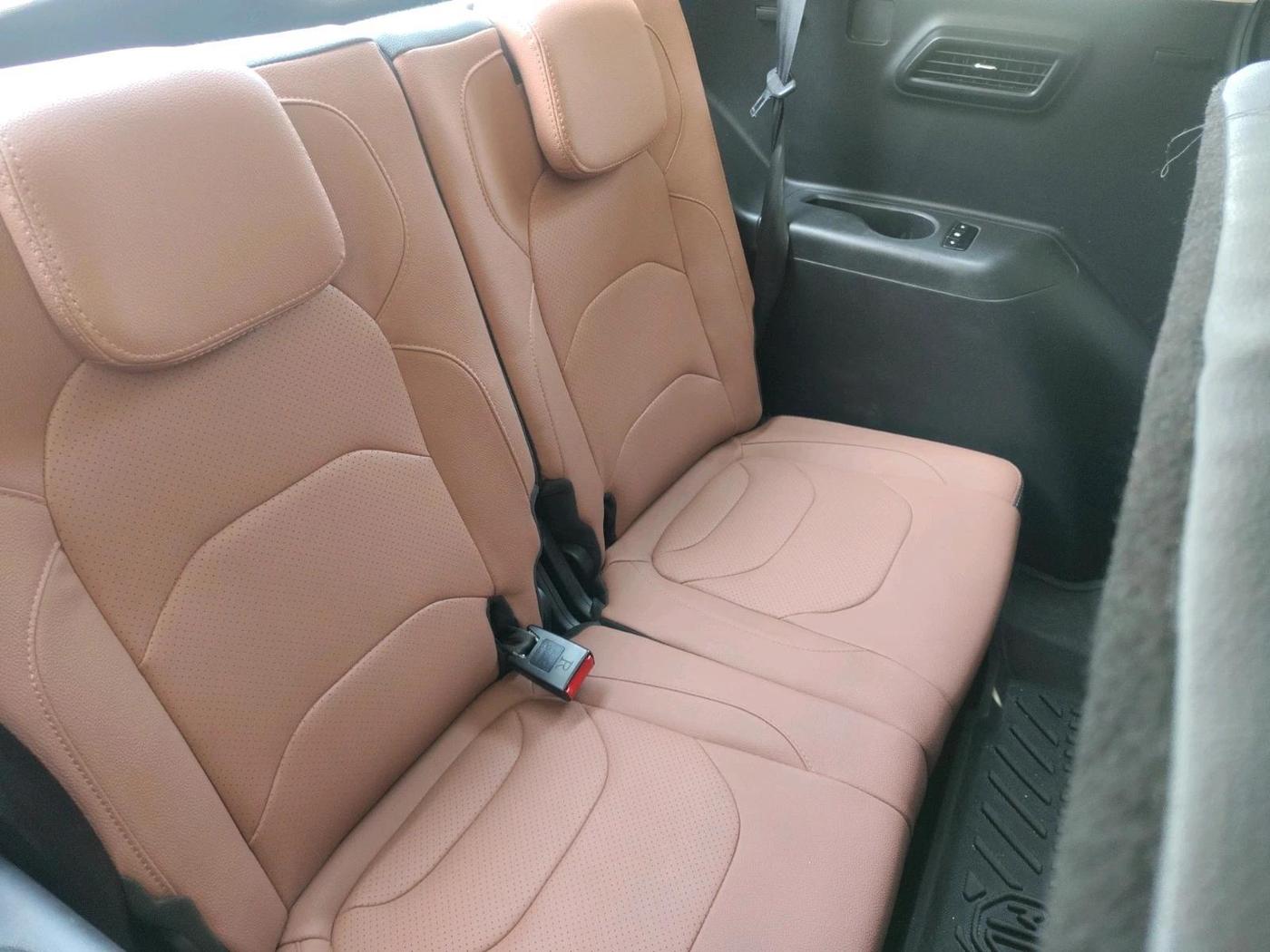 2025 MG HECTOR PLUS SAVVY PRO 1.5 TURBO CVT 7 STR, Petrol, Automatic, 7,511 km, interior