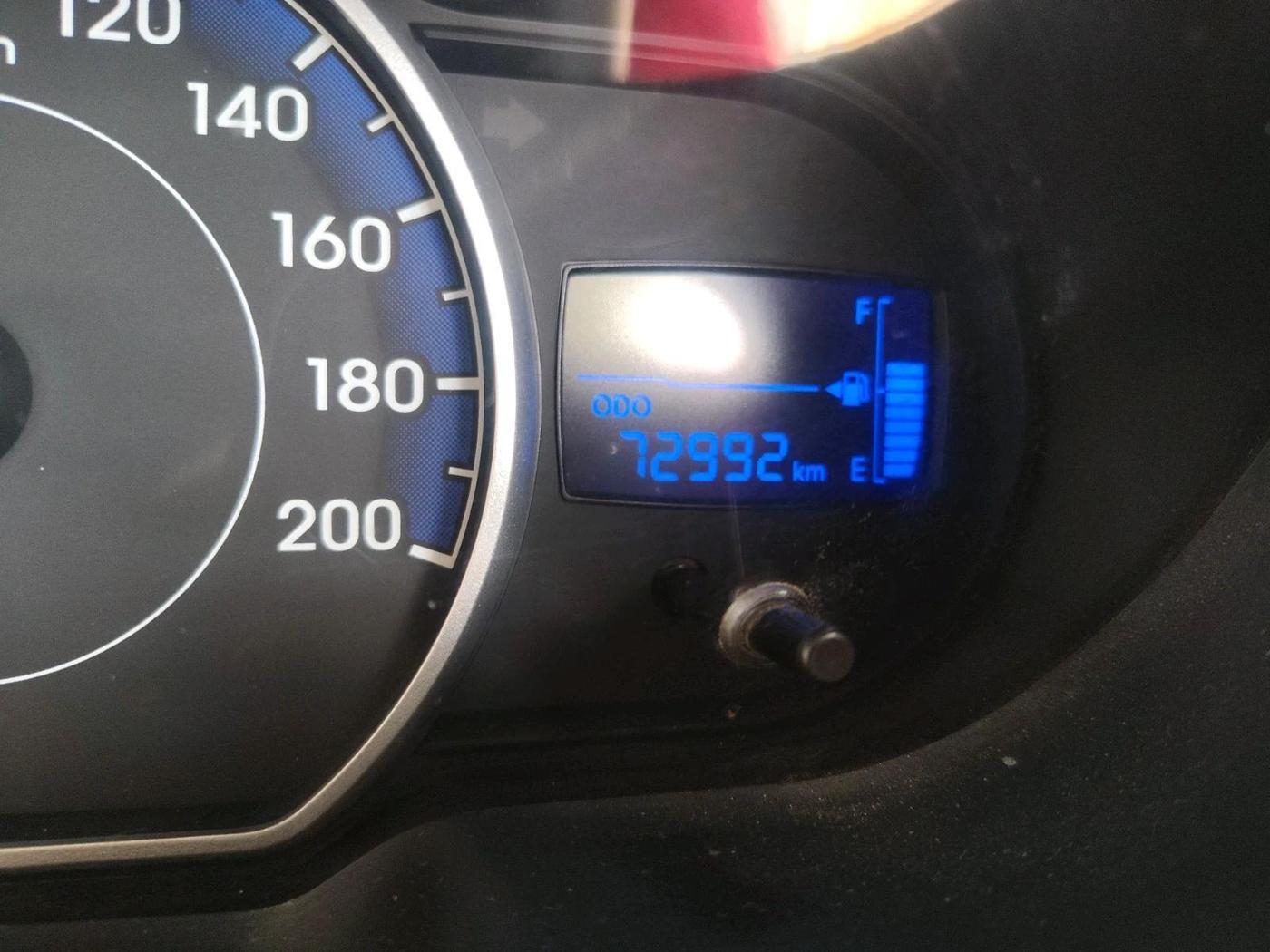 2011 Hyundai i10 MAGNA 1.2, Petrol, Manual, 72,992 km, interior
