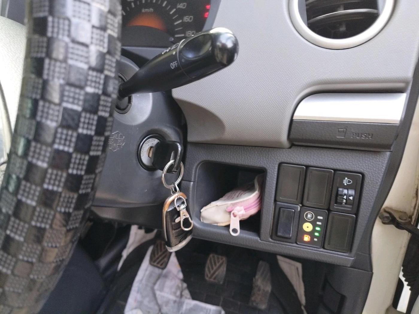 2011 Maruti Wagon R 1.0 LXI CNG, CNG, Manual, 1,11,906 km, interior
