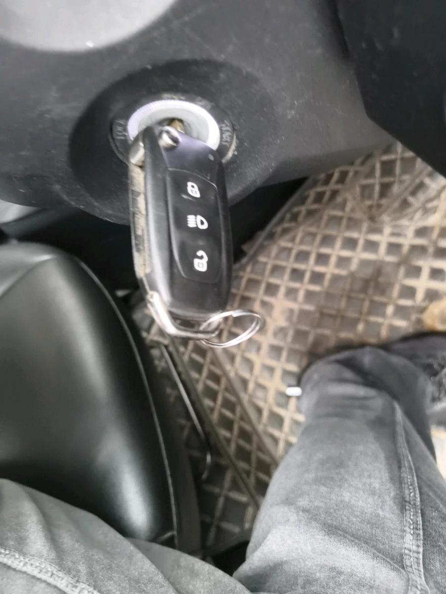 2022 Tata PUNCH ADVENTURE MT, CNG, Manual, 63,007 km, interior