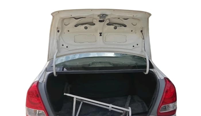 2011 Toyota Etios G, CNG, Manual, 1,82,658 km, exterior