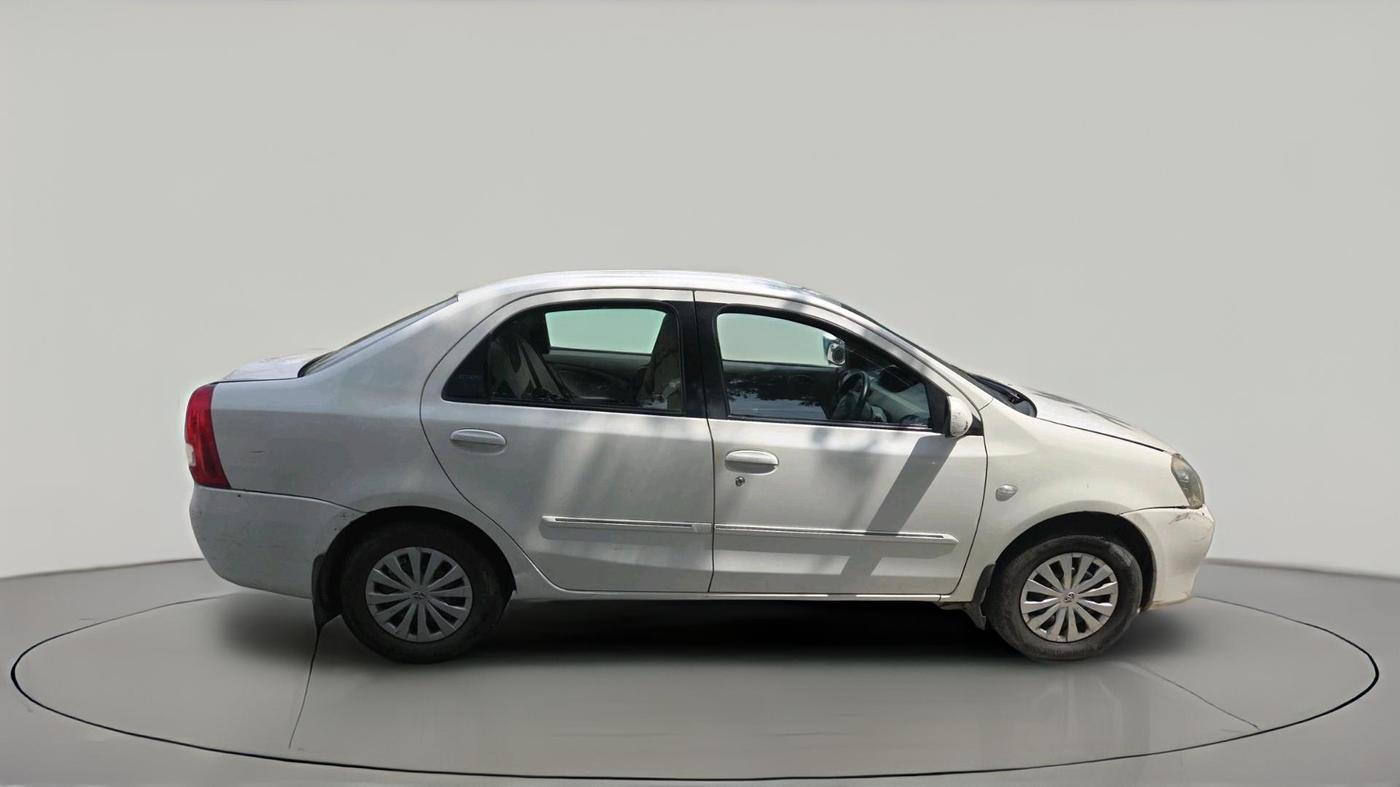 2011 Toyota Etios G, CNG, Manual, 1,82,658 km, exterior