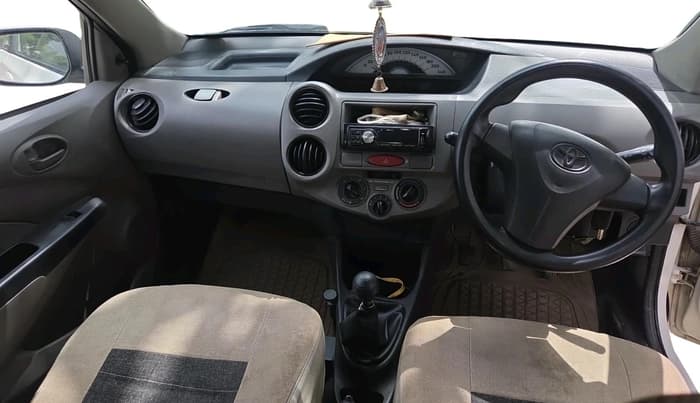 2011 Toyota Etios G, CNG, Manual, 1,82,658 km, interior