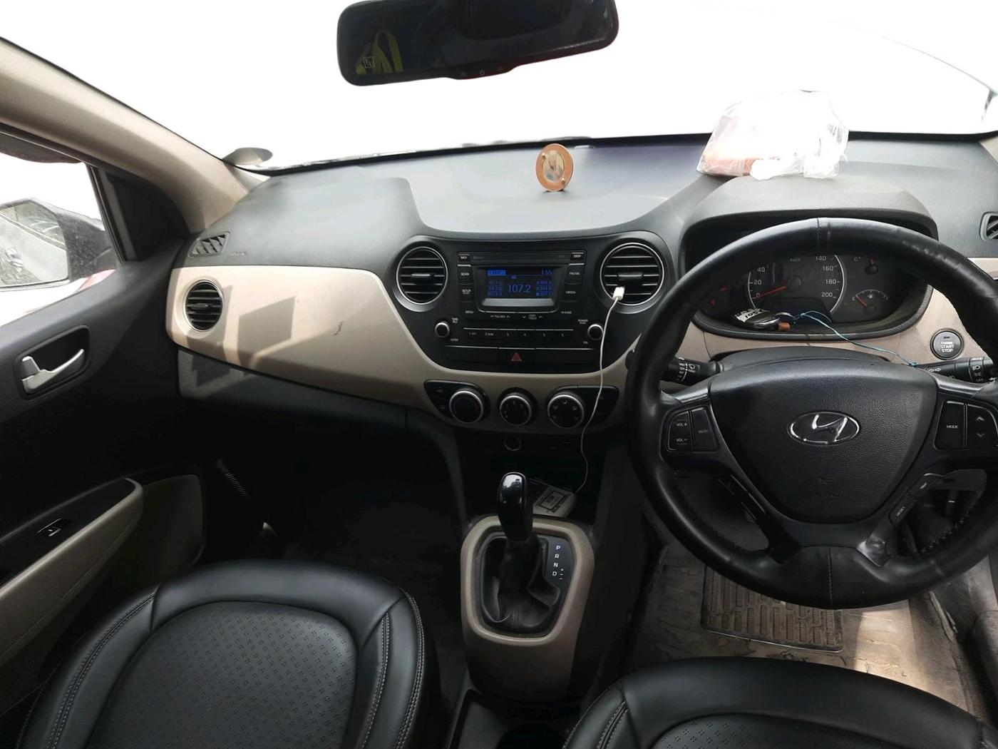2016 Hyundai Grand i10 ASTA (O) AT 1.2 KAPPA VTVT, Petrol, Automatic, 1,43,993 km, interior