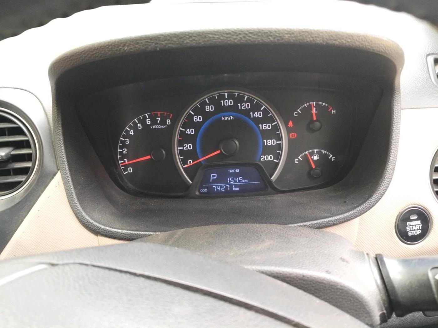 2016 Hyundai Grand i10 ASTA (O) AT 1.2 KAPPA VTVT, Petrol, Automatic, 1,43,993 km, interior