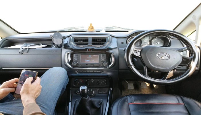 2017 Tata Hexa XM 4X2 7 STR, Diesel, Manual, 96,729 km, interior