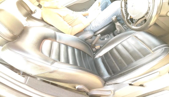 2017 Tata Hexa XM 4X2 7 STR, Diesel, Manual, 96,729 km, interior