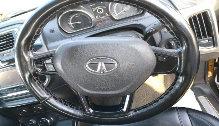 2017 Tata Hexa XM 4X2 7 STR, Diesel, Manual, 96,729 km, interior