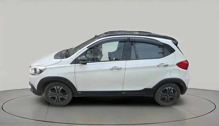 2018 Tata TIAGO NRG PETROL, CNG, Manual, 96,395 km, exterior
