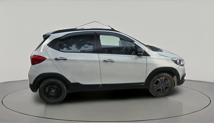 2018 Tata TIAGO NRG PETROL, CNG, Manual, 96,395 km, exterior