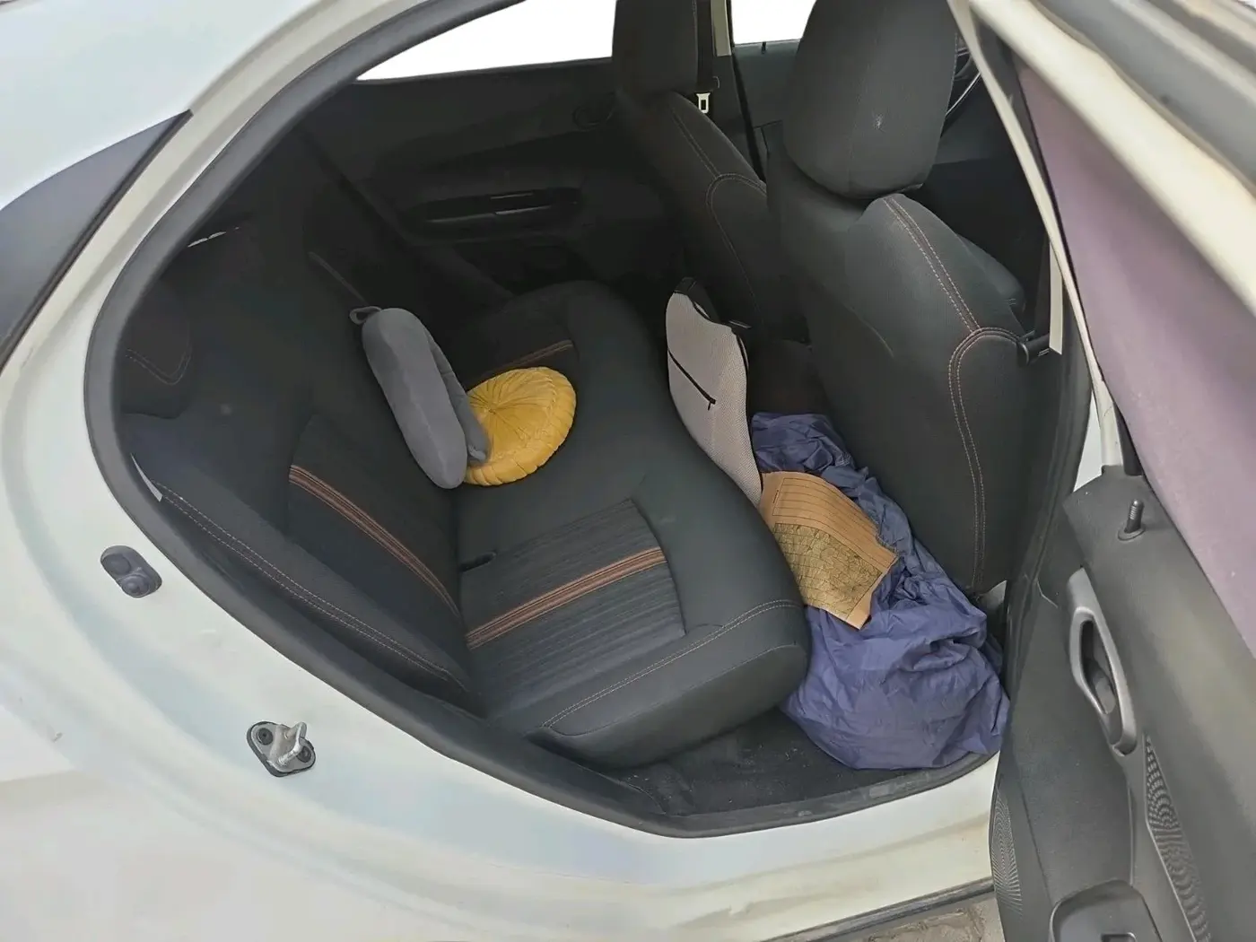 2018 Tata TIAGO NRG PETROL, CNG, Manual, 96,395 km, interior
