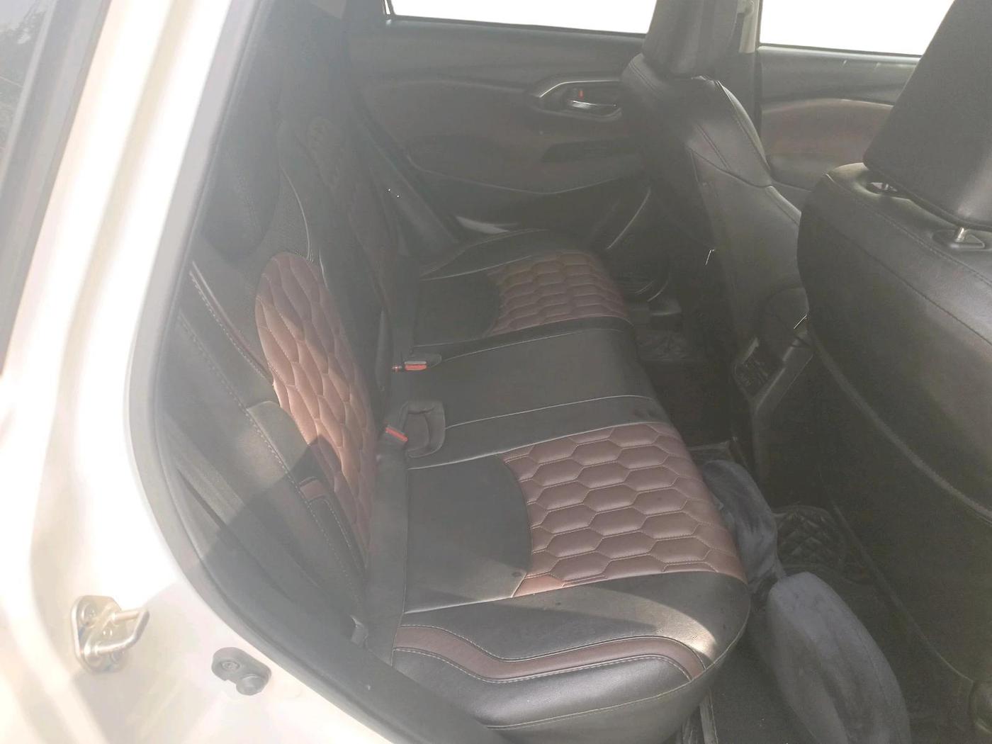2024 Maruti Grand Vitara SIGMA SMART HYBRID, Petrol, Manual, 39,530 km, interior