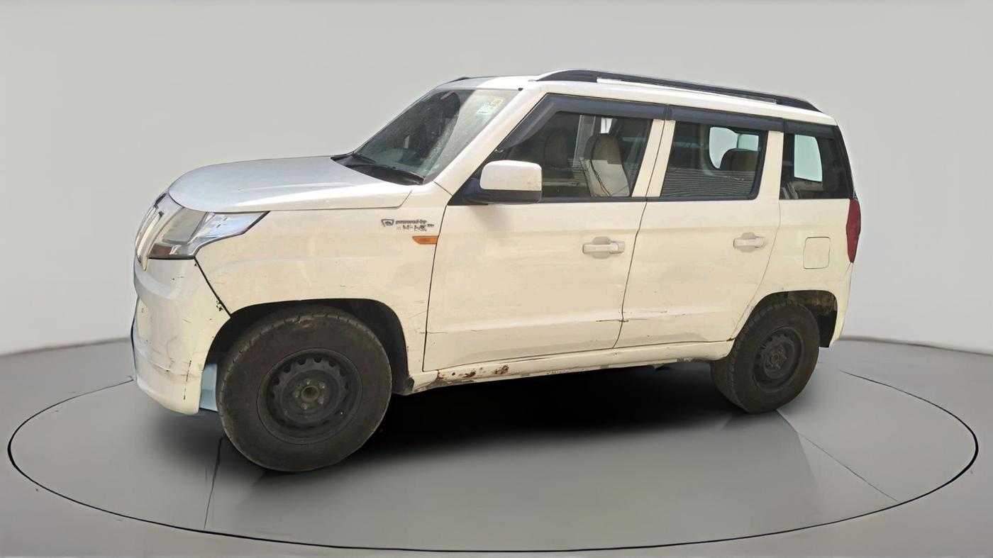 2019 Mahindra TUV300 T6 PLUS, Diesel, Manual, 3,19,623 km, exterior