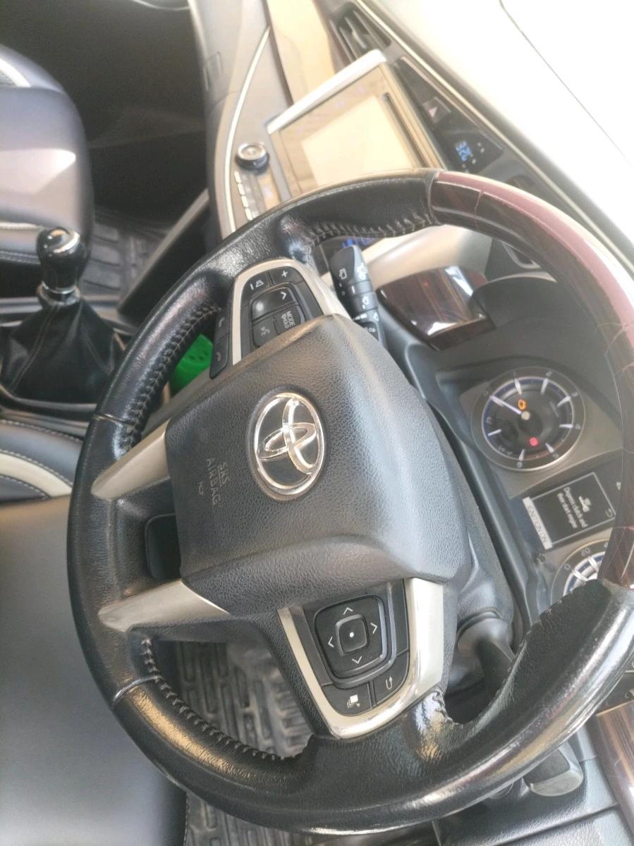2017 Toyota Innova Crysta 2.4 VX 7 STR, Diesel, Manual, 1,15,627 km, interior