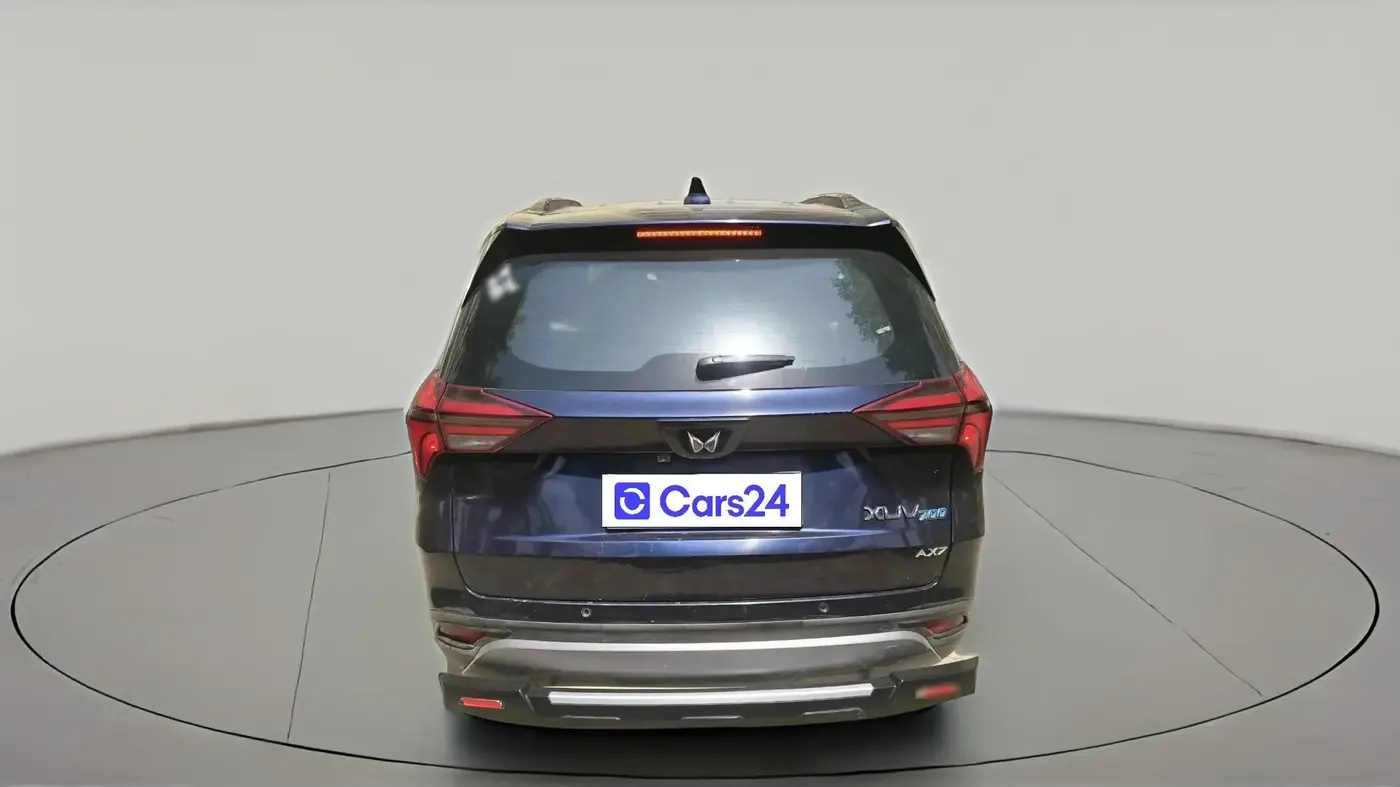 2021 Mahindra XUV700 AX 7 D MT 7 STR, Diesel, Manual, 1,20,443 km, exterior