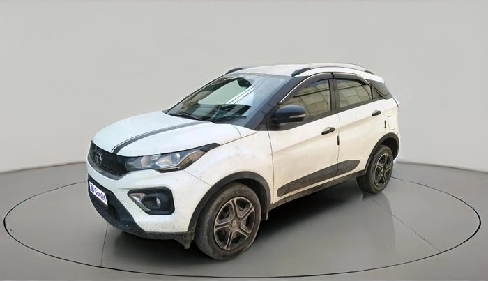 2022 Tata NEXON XM PETROL, CNG, Manual, 37,115 km, exterior