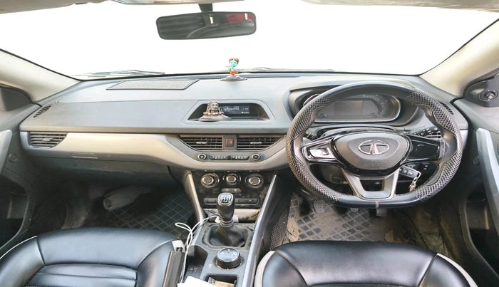 2022 Tata NEXON XM PETROL, CNG, Manual, 37,115 km, interior