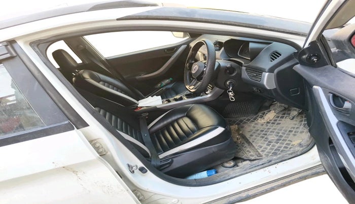 2022 Tata NEXON XM PETROL, CNG, Manual, 37,115 km, interior
