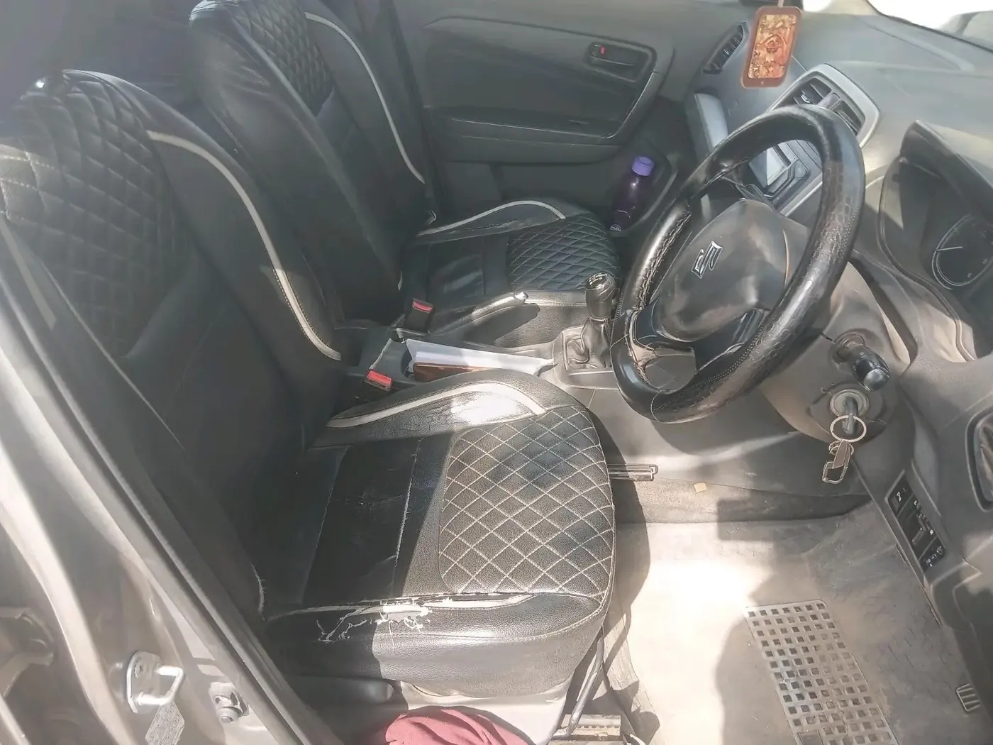 2016 Maruti Vitara Brezza VDI, Diesel, Manual, 1,84,028 km, interior
