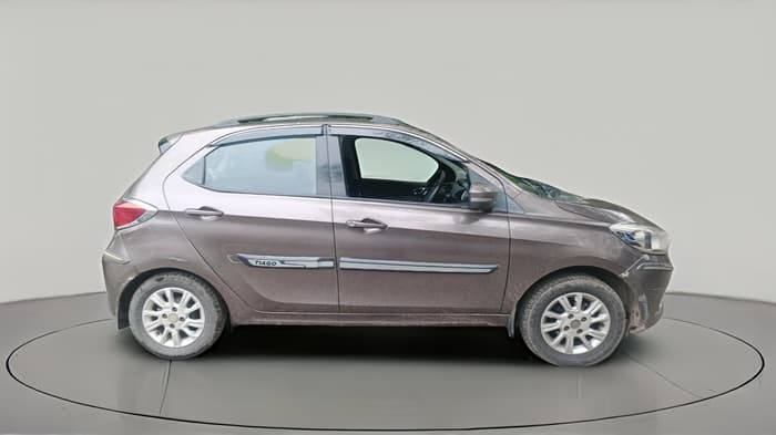 2017 Tata Tiago XZ PETROL, CNG, Manual, 53,728 km, exterior