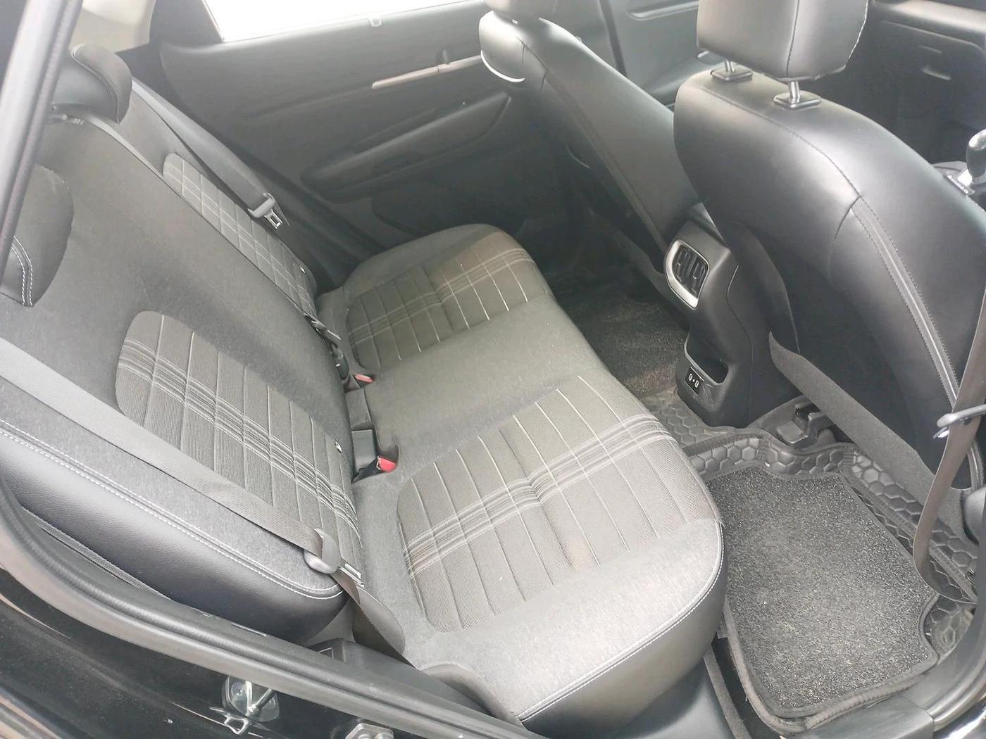 2025 KIA SONET HTK (O) 1.5 Diesel MT, Diesel, Manual, 36,111 km, interior