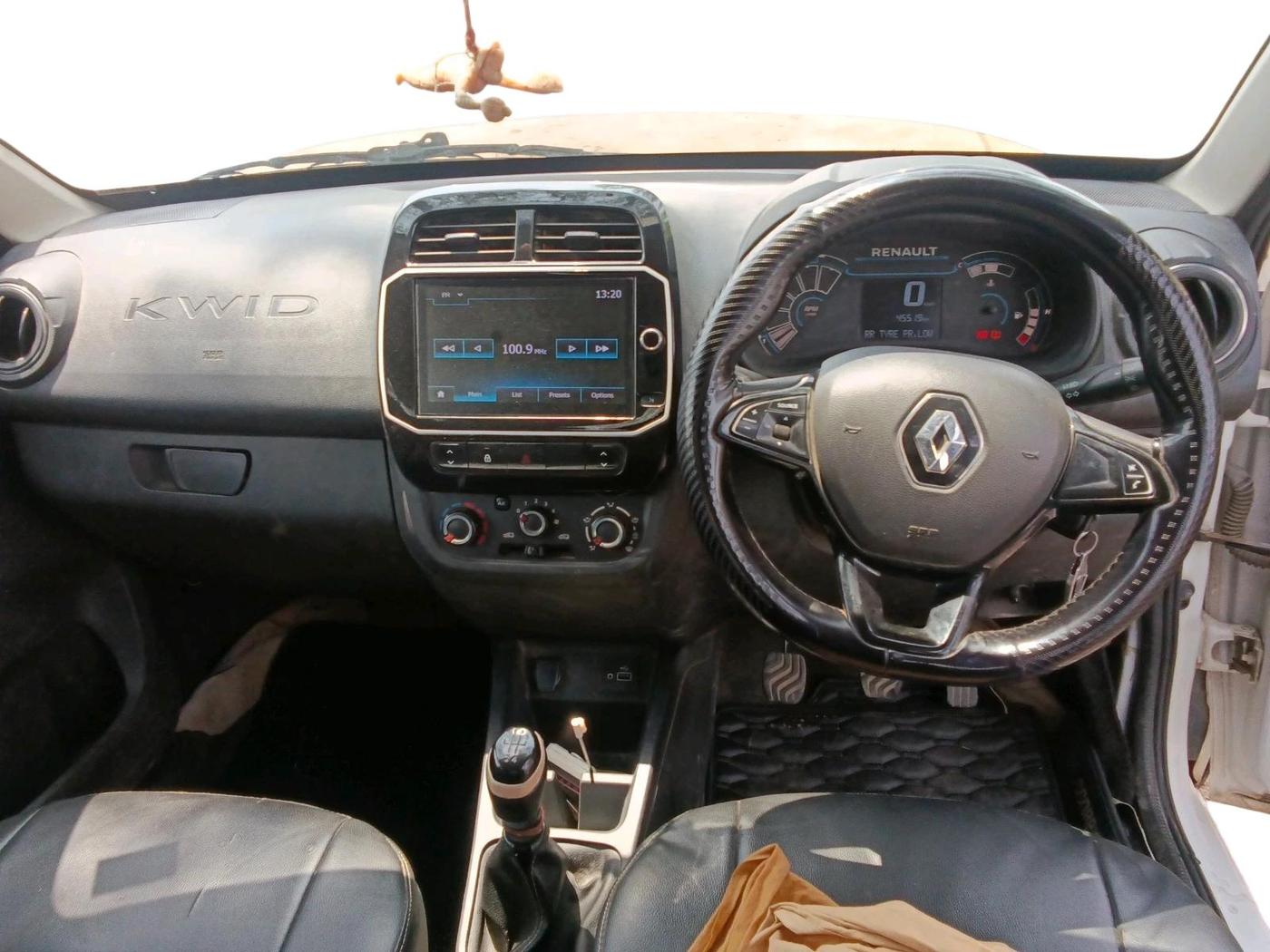 2023 Renault Kwid CLIMBER MT 1.0, Petrol, Manual, 45,519 km, interior