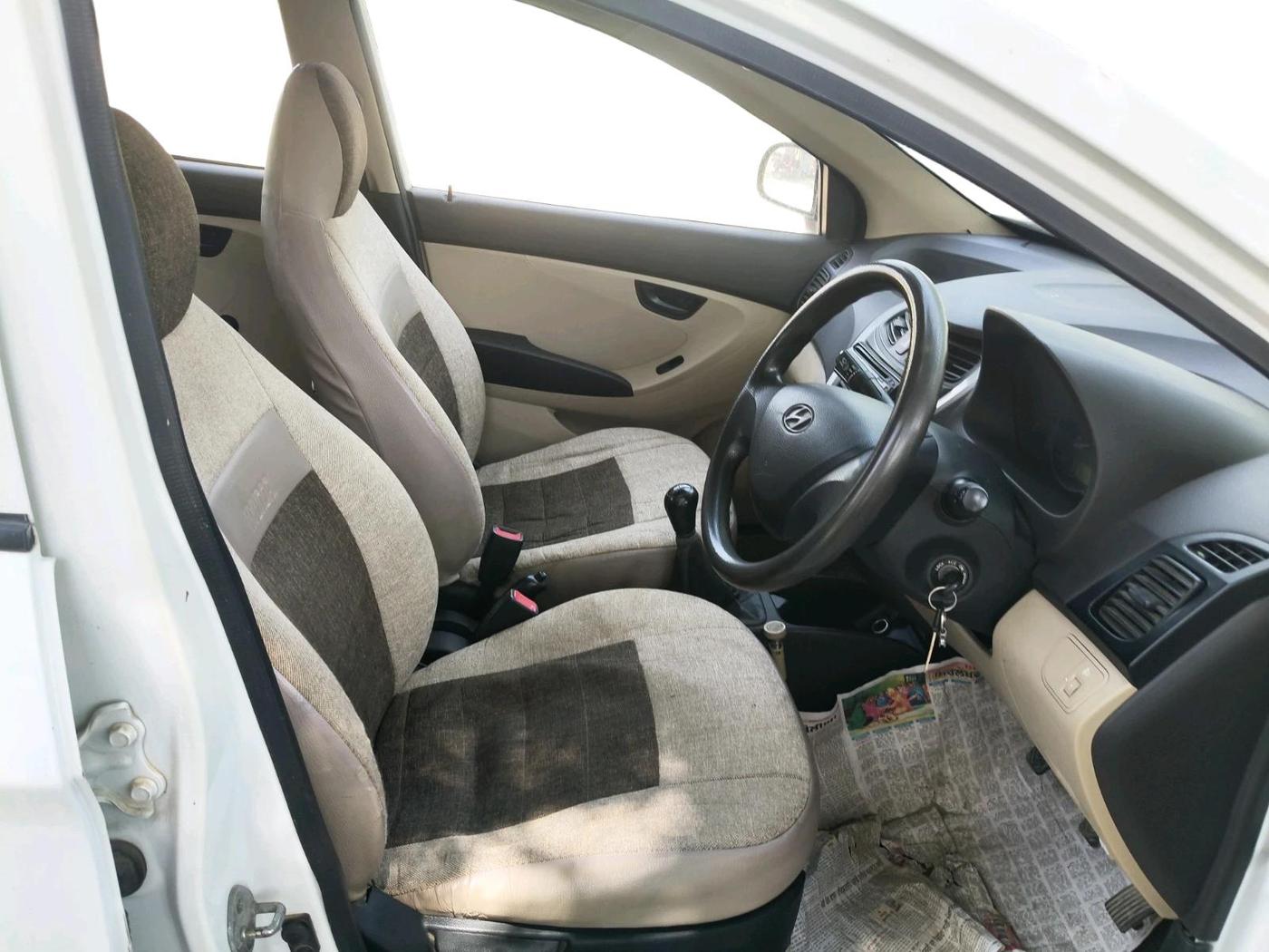 2014 Hyundai Eon ERA +, Petrol, Manual, 82,051 km, interior