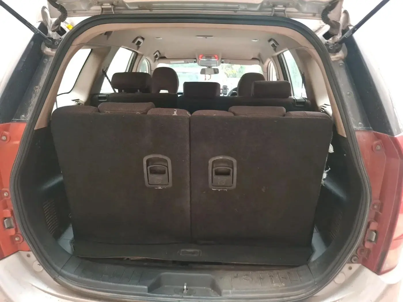 2013 Mahindra XUV500 W6, Diesel, Manual, 1,27,379 km, exterior
