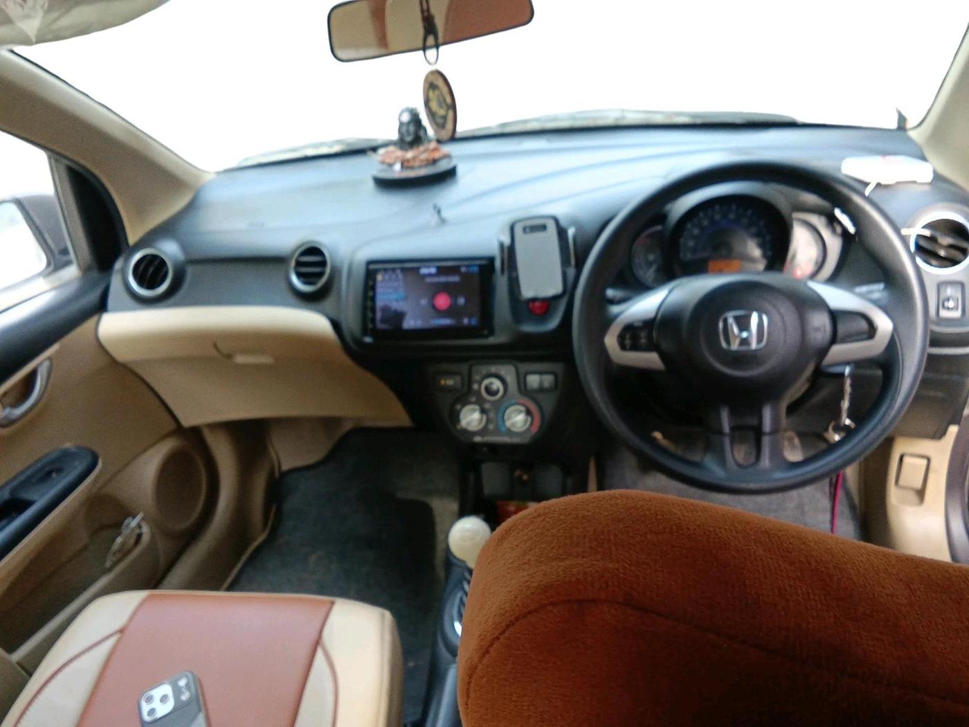 2016 Honda Brio VX MT, Petrol, Manual, 4,762 km, interior