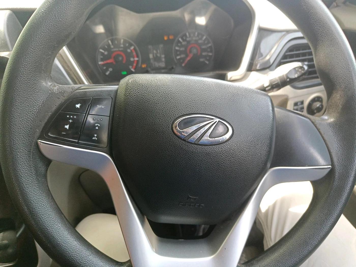 2016 Mahindra Kuv100 K8 D 6 STR, Diesel, Manual, 1,15,450 km, interior