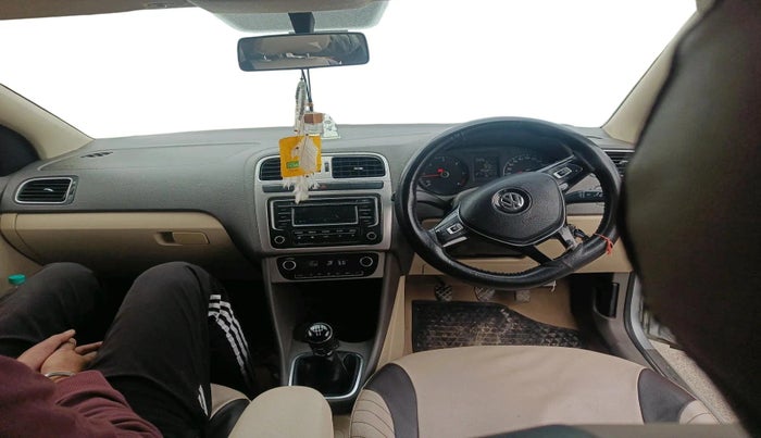 2014 Volkswagen Vento HIGHLINE DIESEL 1.5, Diesel, Manual, 1,35,587 km, interior