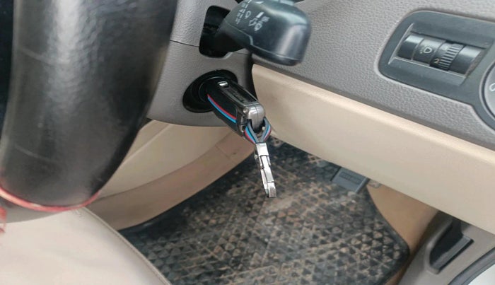 2014 Volkswagen Vento HIGHLINE DIESEL 1.5, Diesel, Manual, 1,35,587 km, interior