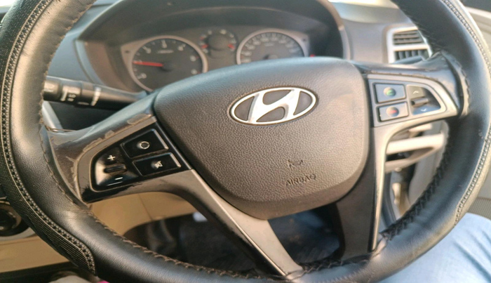 2013 Hyundai i20 SPORTZ 1.4 CRDI, Diesel, Manual, 9,80,000 km, interior